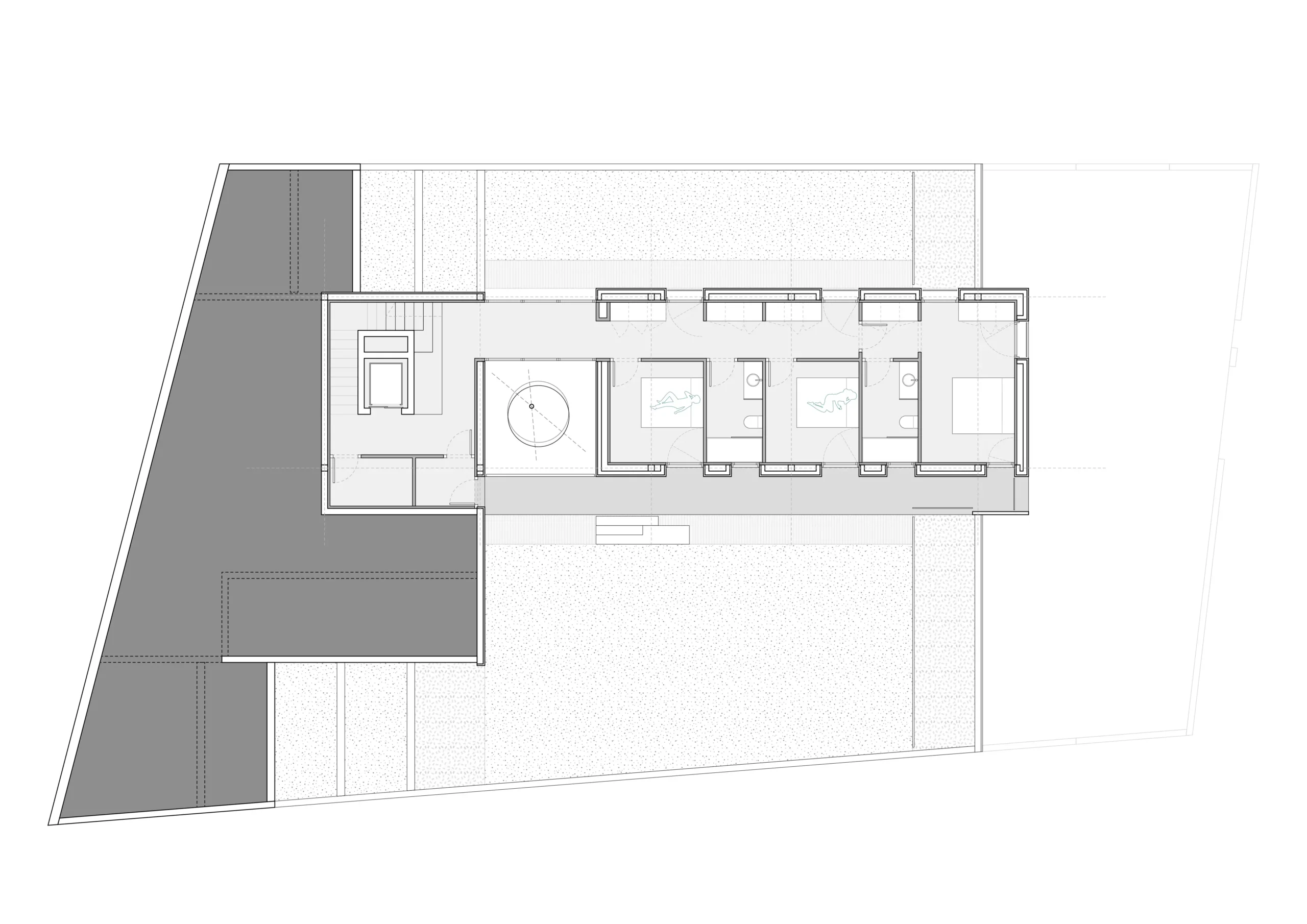 Plano de planta primera de vivienda unifamiliar de obra nueva en Cardedeu, con tres dormitorios, dos baños y núcleo central con escalera y vestidor, rodeada de terraza perimetral. Propuesta de diseño de Tova Arquitectura